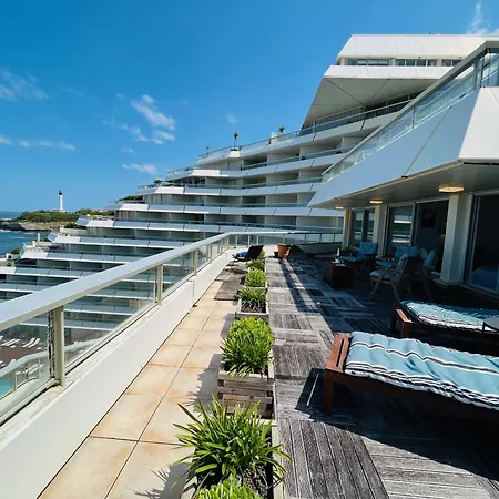 - Le Miramar - T2 Vue Ocean Апартаменти
